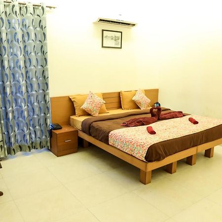 Surya Kiran Miramar Bed and Breakfast Panaji Rum bild