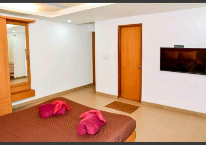 Surya Kiran Miramar Bed and Breakfast Panaji Exteriör bild